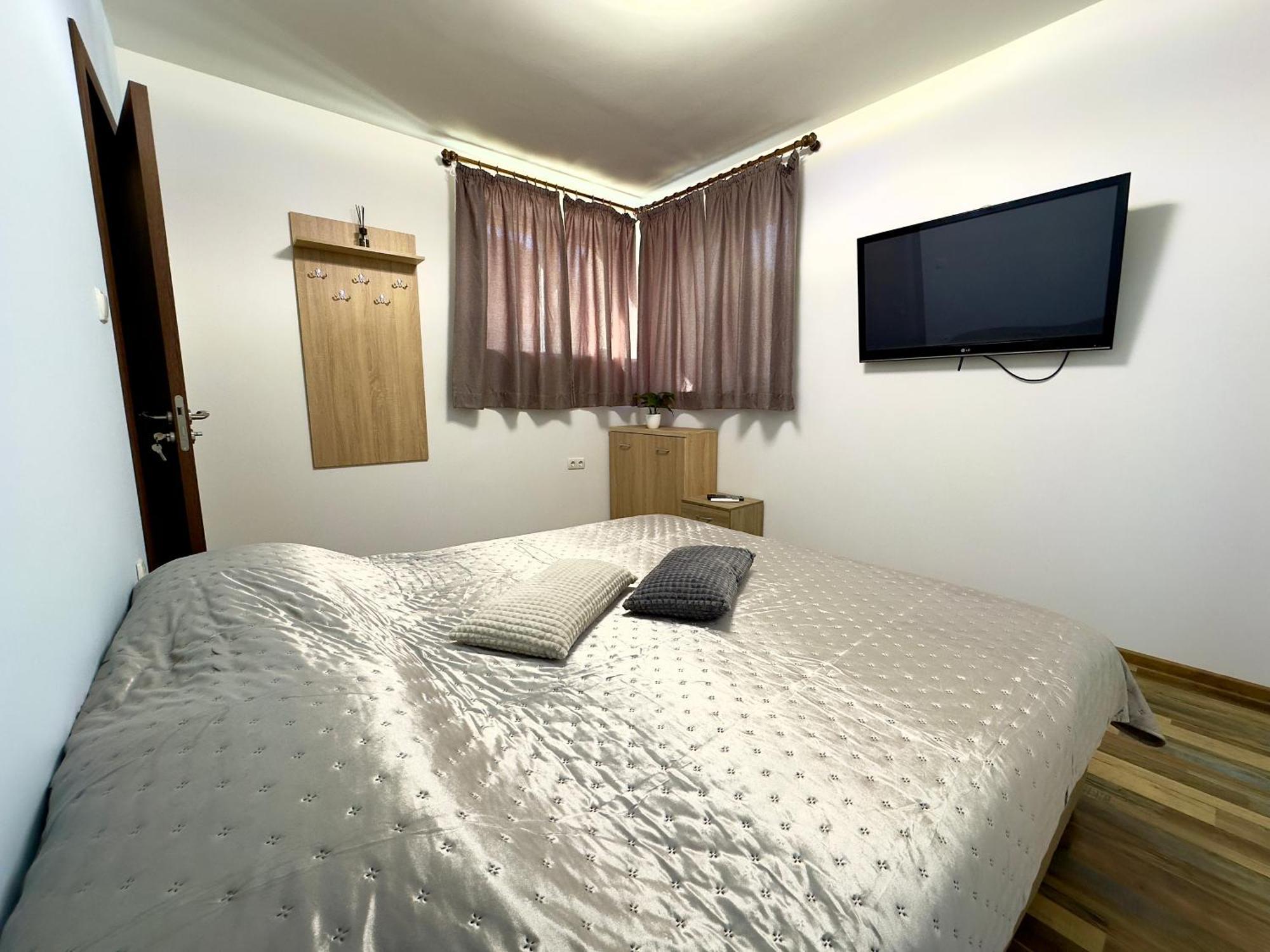 Navial Hotel กาโบรโว ภายนอก รูปภาพ